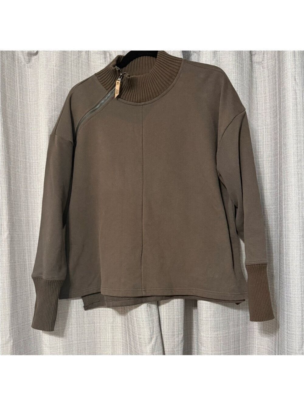 BKE Brown Sweatshirt with Ribbed Collar